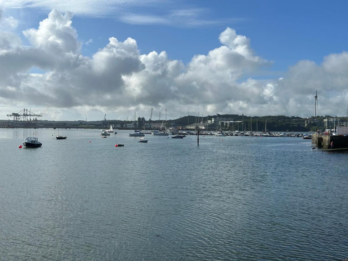 The Lodge, Monkstown Monkstown  Экстерьер фото